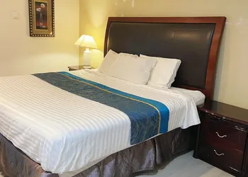 Slumber Lodge Motel hotel thumbnail 7