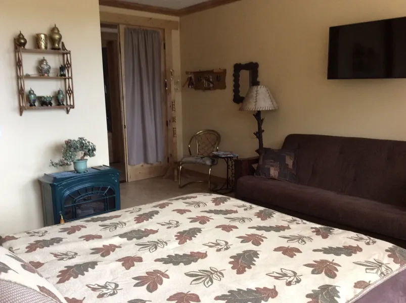 Elktrace Bed & Breakfast hotel detail image 6