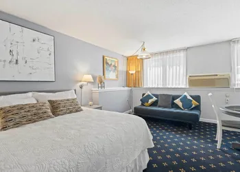 The Niantic Inn hotel thumbnail 4