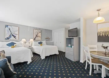 The Niantic Inn hotel thumbnail 7