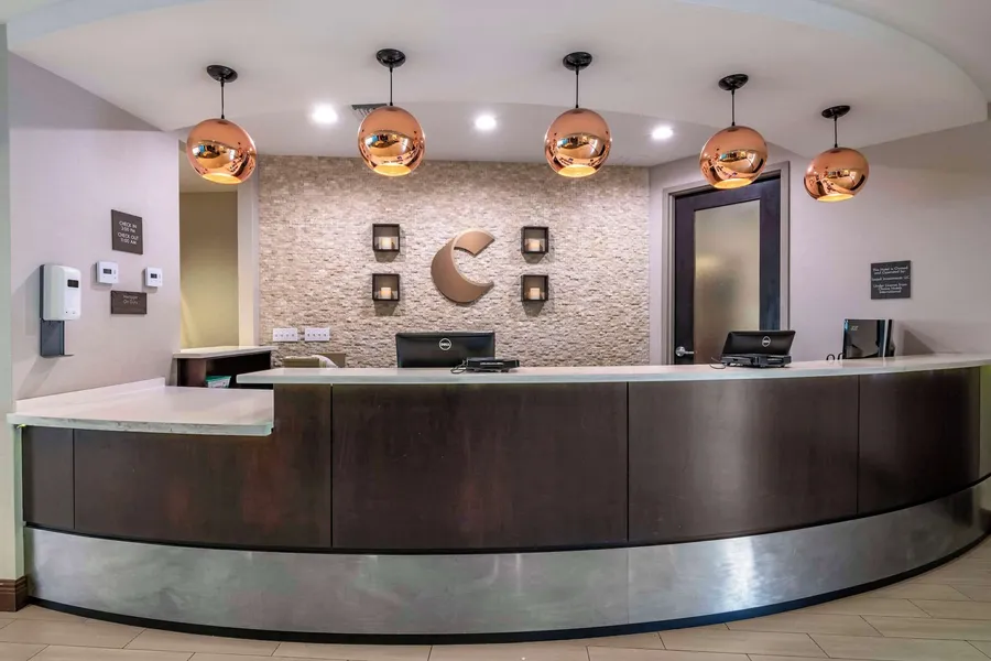 Comfort Suites Fort Lauderdale Airport South & Cruise Port hotel detail image 2