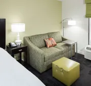 Hampton Inn & Suites Gainesville-Downtown hotel detail image 7