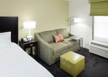 Hampton Inn & Suites Gainesville-Downtown hotel thumbnail 7