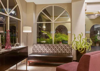 La Quinta Inn & Suites by Wyndham Miami Lakes hotel thumbnail 2