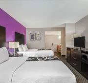 La Quinta Inn & Suites by Wyndham Miami Lakes hotel detail image 7
