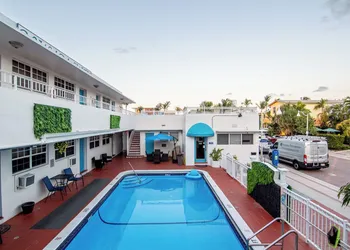 Pousada Suites at Hollywood Beach hotel thumbnail 2