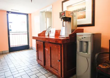 Heritage Inn La Mesa hotel thumbnail 4