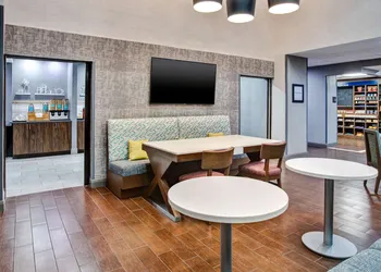 Hampton Inn & Suites - Cape Coral/Fort Myers Area, FL hotel thumbnail 3