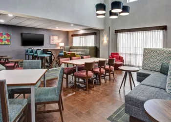 Hampton Inn & Suites - Cape Coral/Fort Myers Area, FL hotel thumbnail 4