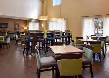 Hampton Inn & Suites - Cape Coral/Fort Myers Area, FL hotel thumbnail 8