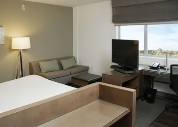 Element by Marriott Miami Doral hotel thumbnail 4