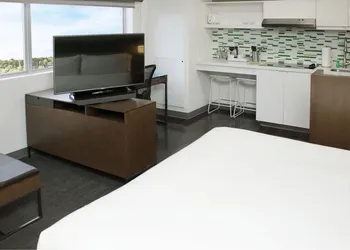 Element by Marriott Miami Doral hotel thumbnail 8