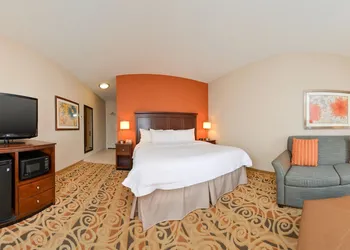 Hampton Inn & Suites Ocala hotel thumbnail 6