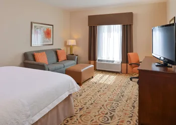 Hampton Inn & Suites Ocala hotel thumbnail 8