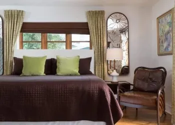Black Dolphin Inn hotel thumbnail 5