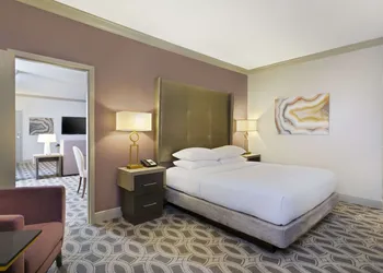 DoubleTree by Hilton Hotel Orlando East - UCF Area hotel thumbnail 8