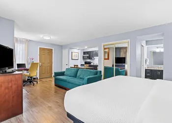 SureStay Studio by Best Western Pensacola hotel thumbnail 6