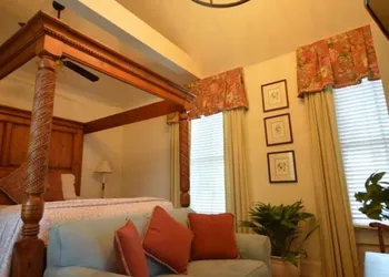 The Kenwood Inn hotel thumbnail 7