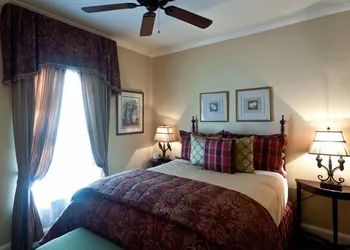 The Kenwood Inn hotel thumbnail 8