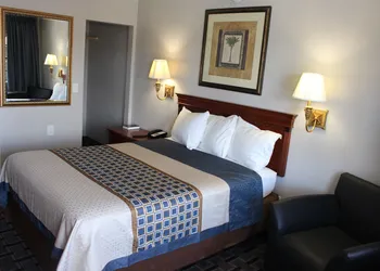 Lion Inn hotel thumbnail 2