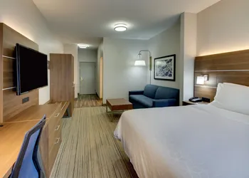 Holiday Inn Express Atlanta - Emory University Area by IHG hotel thumbnail 3