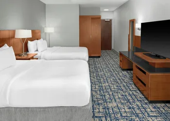 Fairfield Inn & Suites Calhoun hotel thumbnail 4