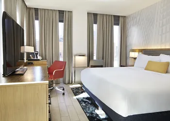 Hotel Indigo Atlanta Downtown by IHG hotel thumbnail 3