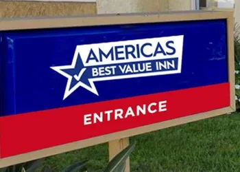 Americas Best Value Inn & Suites Forsyth hotel thumbnail 8