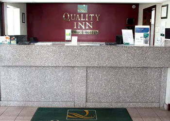 Quality Inn & Suites Dublin hotel thumbnail 5