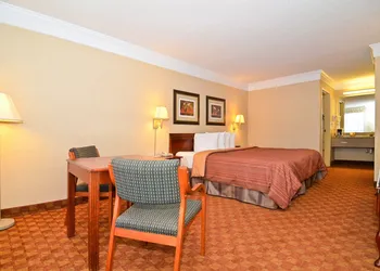 Peach State Inn & Suites hotel thumbnail 2