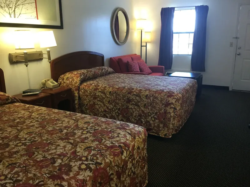 American Inn hotel detail image 2