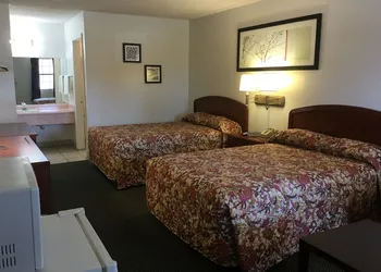 American Inn hotel thumbnail 3