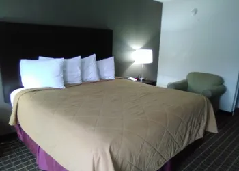 Ameriview Inn and Suites hotel thumbnail 3