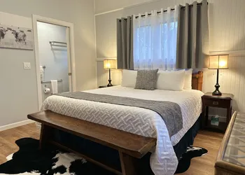 Aloha Junction Bed and Breakfast hotel thumbnail 6
