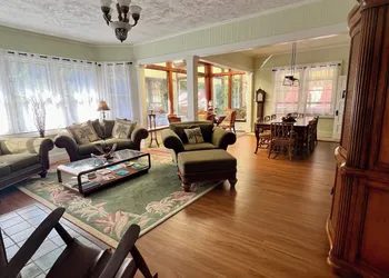 Aloha Junction Guest House hotel thumbnail 2