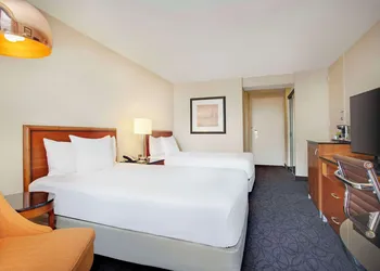 Hilton Chicago O'Hare Airport hotel thumbnail 5