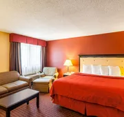 Quality Inn & Suites Lincoln South hotel detail image 4