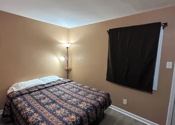 Relax Inn hotel thumbnail 7
