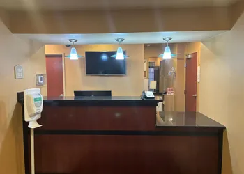 SureStay by Best Western Salem hotel thumbnail 2