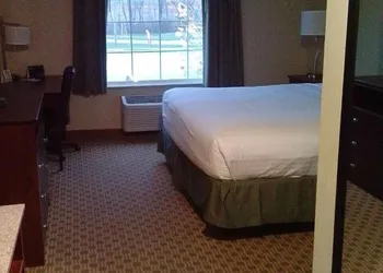 SureStay by Best Western Salem hotel thumbnail 4