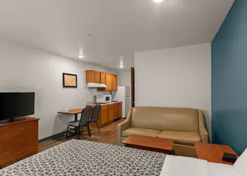WoodSpring Suites Evansville East hotel thumbnail 7
