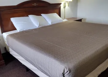 Hoosier Inn hotel thumbnail 4