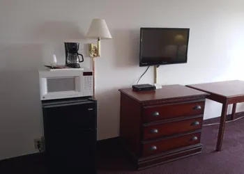 Hoosier Inn hotel thumbnail 5