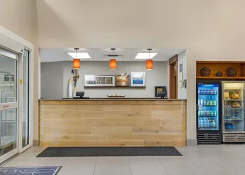 Country Inn & Suites by Radisson, Des Moines West, IA hotel thumbnail 3