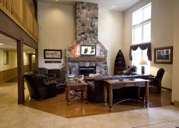 Swan Lake Resort hotel thumbnail 2