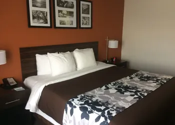 Sleep Inn & Suites and Conference Center Downtown hotel thumbnail 6