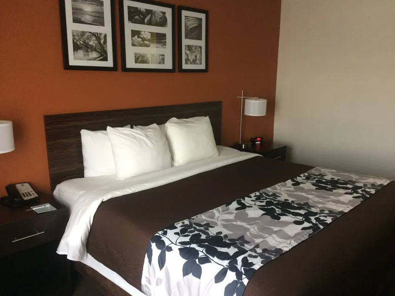Sleep Inn & Suites and Conference Center Downtown hotel detail image 6