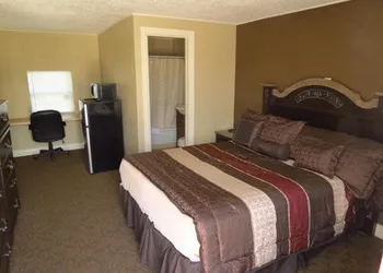 Best Inn Motel hotel thumbnail 8