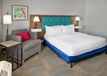 Hampton Inn Kansas City The Legends hotel thumbnail 8
