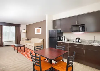 Holiday Inn Express & Suites Glasgow by IHG hotel thumbnail 7